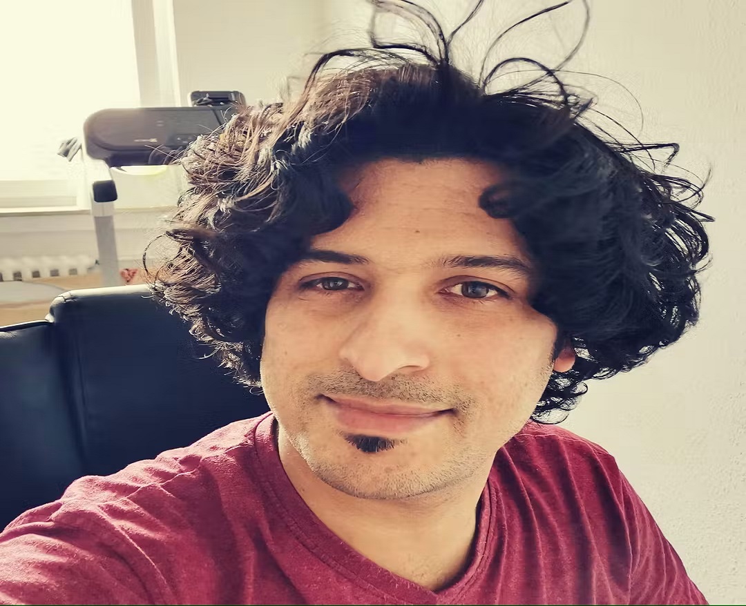 testimonial-user-img-4